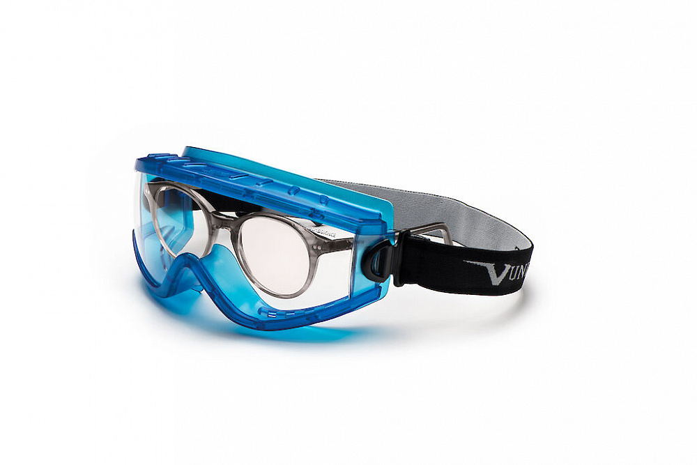 Очки защитные закрытые UNIVET 619.02.01.00